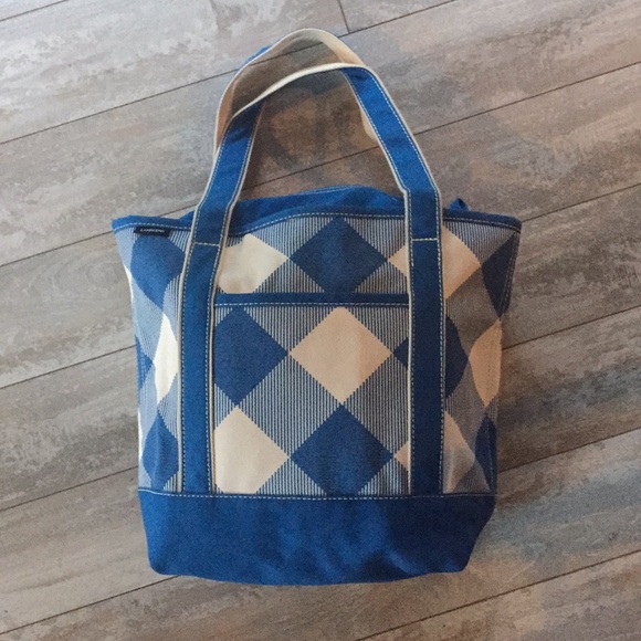Lands' End Handbags - Lands’ End Medium Blue Gingham Zip Canvas Bag.183
